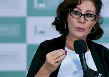 Por unanimidade, STF condena Carla Zambelli a 10 anos de prisão