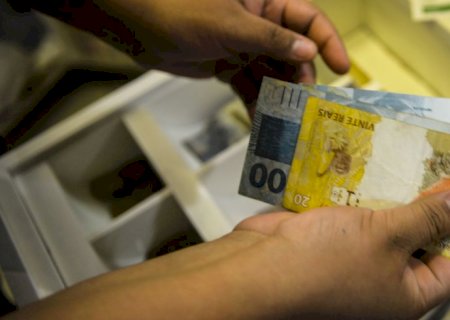 Caixa paga Bolsa Família a beneficiários com NIS de final 3