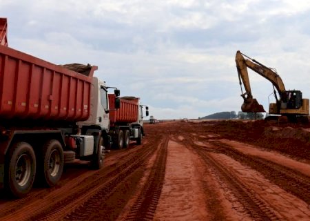 Governo de MS amplia infraestrutura urbana em Ribas do Rio Pardo e Glória de Dourados