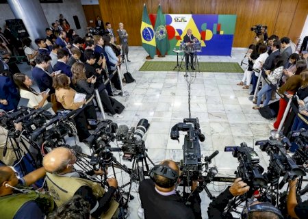 Governo Federal anunciará três programas que estão sendo feitos 'com muito carinho', diz Lula