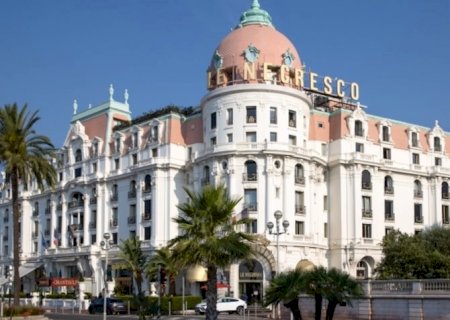 Hotel em que Lula está hospedado em Nice tem diárias de até R$ 35.700