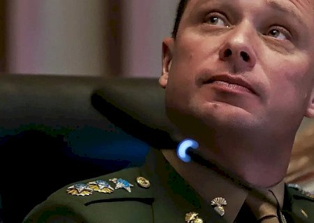 Cid acusa defesa de Bolsonaro de abordar filha para saber de delação