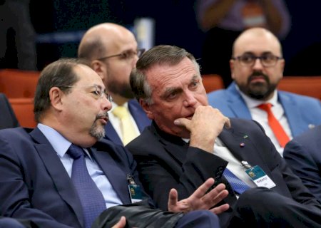 Bolsonaro depõe na PF nesta quinta-feira sobre campanha de Eduardo nos EUA contra ministros do STF