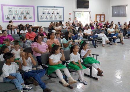 Rede Municipal de Ensino celebra encerramento do Projeto Lacre da Amizade e lança nova campanha ambiental