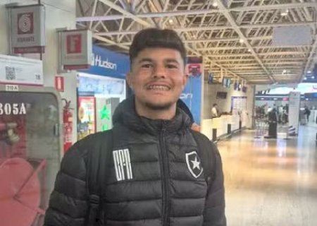 Bruninho Samudio viaja à Europa pela primeira vez para torneio com o Botafogo