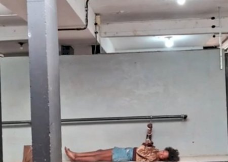 Mulher é presa após roubar loja no centro de Dourados; é a 101ª passagem policial da suspeita