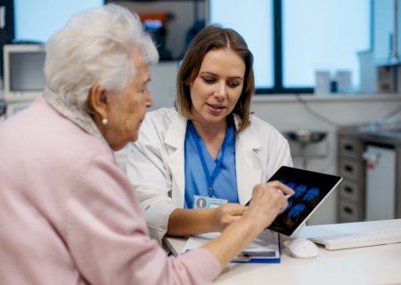 Exame da retina pode detectar primeiros sinais da doença de Alzheimer