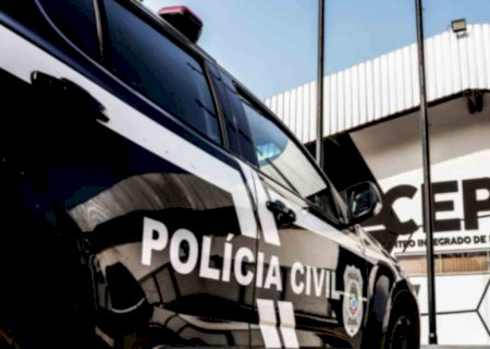 Mulher é agredida com tapa e puxada pelos cabelos por colega de trabalho