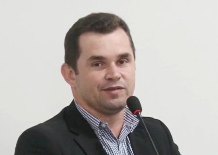 Batayporã: Vereador João Paulo solicita construção de pista de caminhada com iluminação no entorno do Estádio Mohamed Mustafa