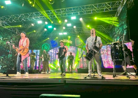 Show de Falamansa atrai milhares de pessoas e Fejuna encerra com recorde de público em Nova Andradina