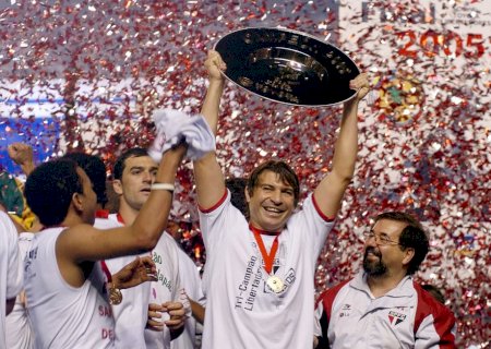 Os detalhes da reunião no motel que fez o São Paulo contratar uma das estrelas do tri da Libertadores