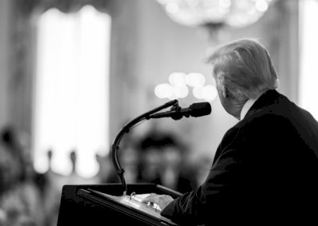 Trump faz 6 meses no poder com guerras e tarifas em foco