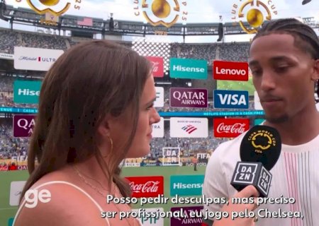 João Pedro explica pedido de desculpa e diz: 'Chelsea me paga para fazer gols'