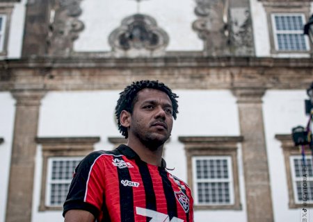 Romarinho ganha a '7 de Bebeto' no Vitória e espera estreia contra o Palmeiras: 'Sempre deu certo'