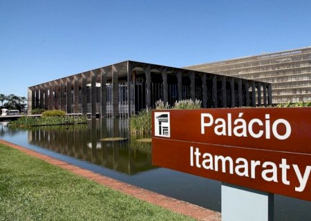 Brasil envia carta para os EUA pedindo negociação e destacando aspectos negativos do tarifaço