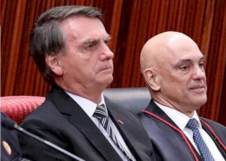 Bolsonaro diz que ficará em silêncio até Moraes esclarecer decisão sobre redes