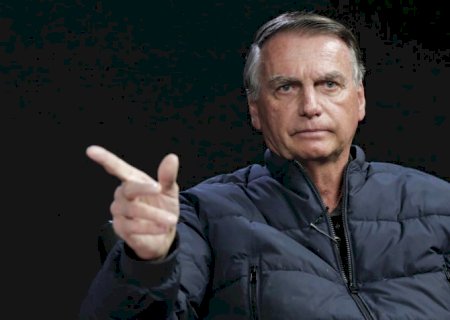 Marina só não foi estuprada porque tinha espingarda, diz Bolsonaro