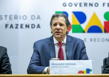 Haddad nega que Brasil vai retaliar tarifaço de Trump com taxação de dividendos de empresas dos EUA
