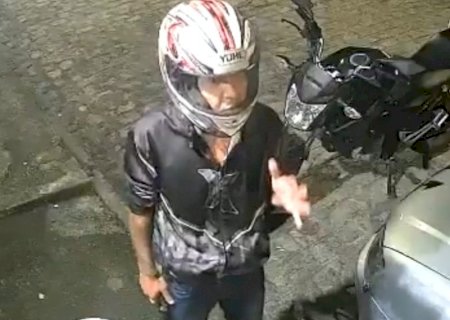 Homem rouba moto para “só fazer um homicídio” e promete devolver para dono