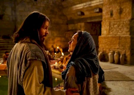 Primeiro milagre de Jesus: água transformada em vinho em Caná da Galileia