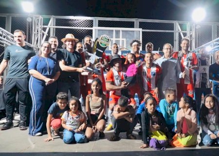 Copa Comércio de Batayporã encerra com casa cheia e título do Mercado e Conveniência do Alex