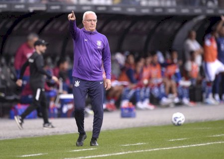 Corinthians tem dificuldades para se reforçar, e Dorival releva: 'Não adianta eu me desesperar'