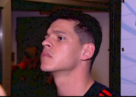 Ronaldo assume erro em eliminação do Inter, mas promete: "Não vai me abalar"