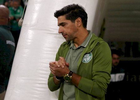 Vaias e ofensas de parte da torcida do Palmeiras a Abel Ferreira são injustas