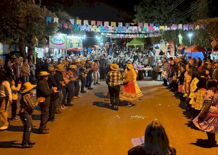 Arraiá do Conviver encerra temporada de festas típicas e mantém tradição em Batayporã