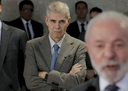 Sidônio come o pão que o Diabo amassou, diz Lula