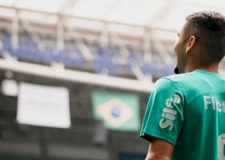 Palmeiras faz último treino com novidades para pegar o Internacional