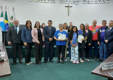Moção de Quemuel de Alencar reconhece conquistas do Araras Bike Clube e atletas premiadas
