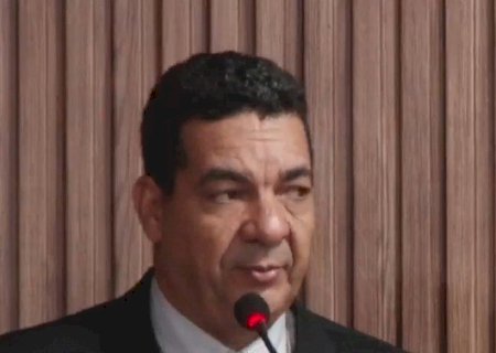 Vereador Cabo Máximo solicita distribuição de sacolas plásticas para auxiliar na limpeza urbana