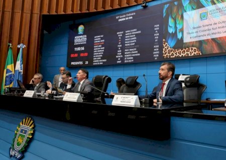 Deputados devem votar 21 propostas na sessão desta quinta-feira