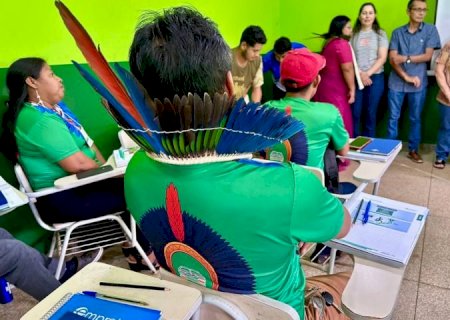 Formação ‘vira a chave’  em aldeia e indígenas de MS lucram mais de 2 mil reais em uma semana de trabalho