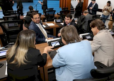 Uso de carteira física em planos de saúde é pautado nesta terça-feira em redação final