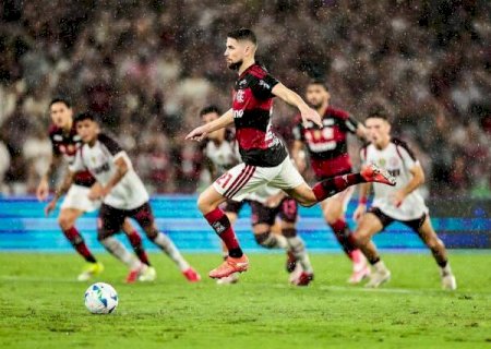 Lan&uacute;s vence Flamengo na prorroga&ccedil;&atilde;o e leva Recopa no Rio