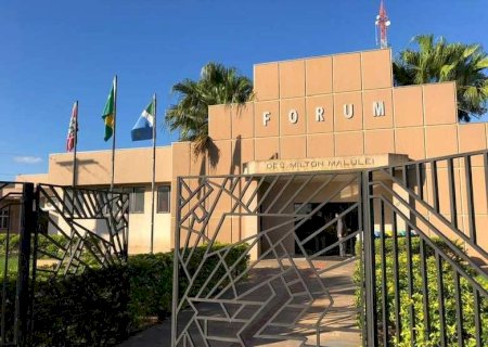 Homem é condenado a 18 anos e 8 meses por homicídio qualificado cometido há mais de 10 anos em MS