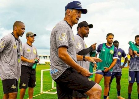 Ameaçados, times trocam treinadores antes da última rodada