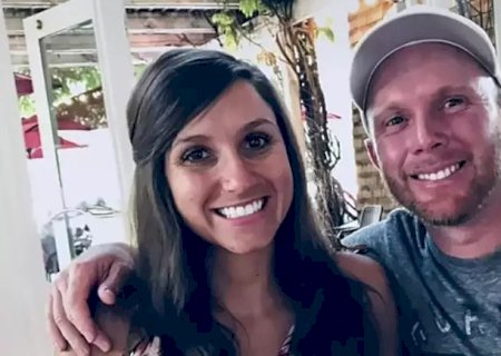 A mulher que escreveu livro sobre a morte do marido e agora é julgada pelo seu assassinato
