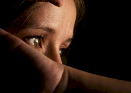 Justiça aceita denúncia por estupro sem contato físico e reforça entendimento sobre crime sexual