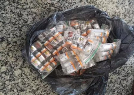Médico é preso com remédios ilegais escondidos em caminhonete na BR-163