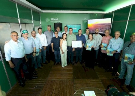Sistema Famasul entrega ao governador documento com demandas para fortalecer o agro de MS