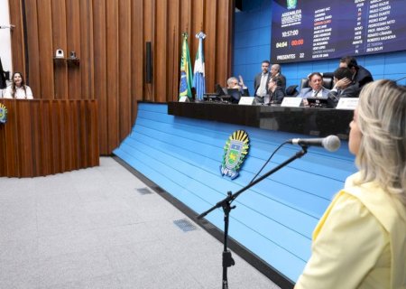 Deputados lamentam feminicídios e incentivam mudança comportamental