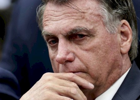 Defesa de Bolsonaro pede ao STF autorização para cirurgia no ombro