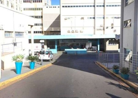 Homem acusado de furtos cai em emboscada e é espancado com barra de ferro