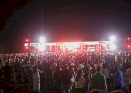 Briga em gravação de DVD termina com prisão de foragido e dano à viatura