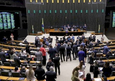Câmara aprova endurecimento de pena para preso em saída temporária que agredir mulher