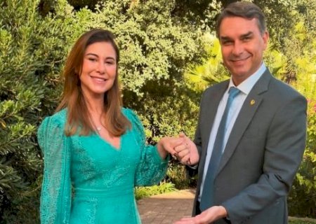 Como Flávio pretende usar imagem da mulher para conquistar eleitores moderados