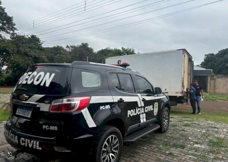 Força-tarefa apreende 1,5 tonelada de carne imprópria que seria fornecida em merenda escolar, em municípios do MS